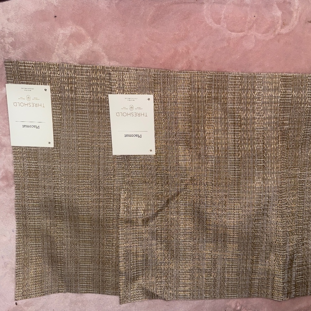 2 NEW WITH TAGS place mats